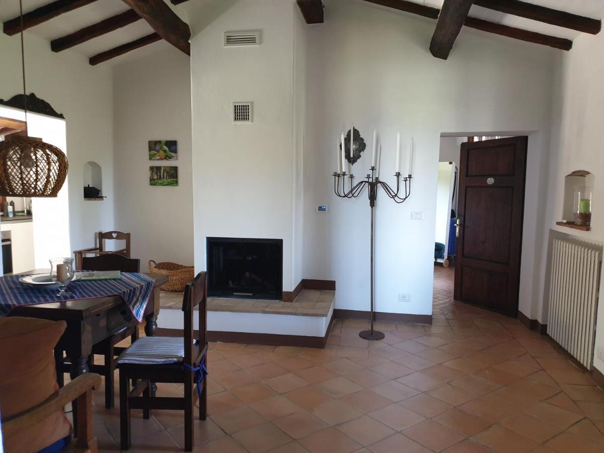 Le Querciolaie Monte Cavallo - Upper Apartment Saturnia Exteriör bild