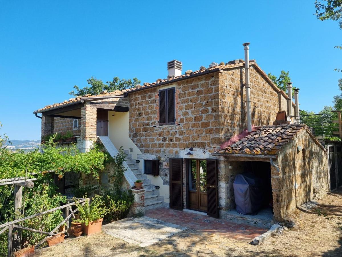 Le Querciolaie Monte Cavallo - Upper Apartment Saturnia Exteriör bild